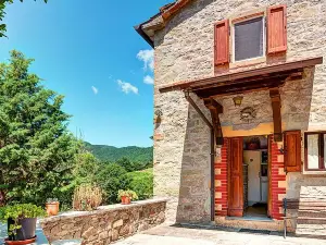 Poet's Rest in Bulciano