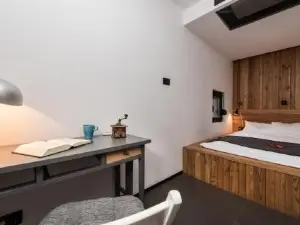 Amazing Home in Dragove