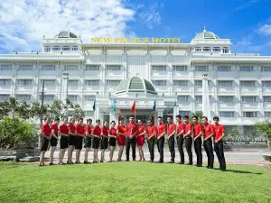 Khách sạn New Palace