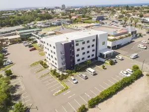Ibis Styles the Entrance