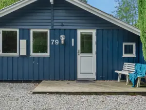 "Athislus" - 30km from the Sea