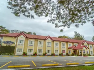 Microtel by Wyndham Tarlac