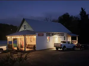 Quaint 1 Bedroom Loft near Cherokee Lake! All the comforts of home!