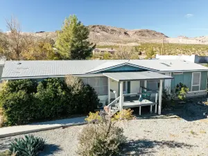 Death Valley Gateway