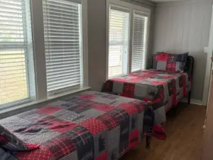 LAKE-FRONT AT BEAUTIFUL SANDY SHORE LAKE PLACID, FL