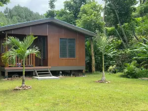 Maui Creek Bure's Tiny Home by the Creek!