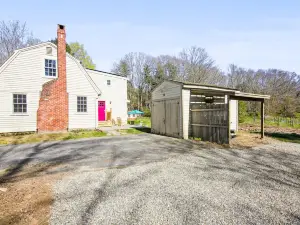 Cottage Inn Near Foxwoods and Mystic