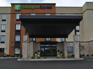 โรงแรม Holiday Inn Express Salem บาย IHG