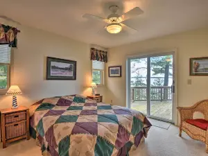 Waterfront Hammond Home w/ Grill + Boat Dock!