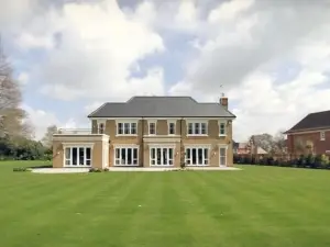 Luxury & Elegance at Beaumont House London Surrey