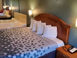 Stonewood Inn & Suites Carrollton - Smithfield