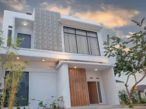 Krisan Guest House Syariah Banjarbaru Mitra RedDoorz