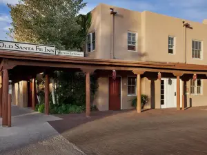 Piñon Court by la Fonda