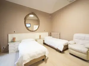 Hotel Globo Suite-Correnti Hotels