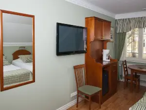 Hotel Alma