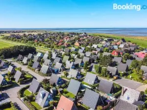 Awesome Home in Friedrichskoog with 2 Bedrooms and Wifi