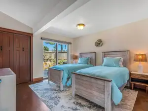 'Dream Weaver' House w/ Hot Tub & Ocean View!