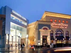 Embassy Suites by Hilton Portland Tigard