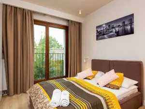 Apartments Warsaw Magazynowa by Noclegi Renters