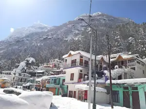 Bhagirathi Sadan, Gangotri