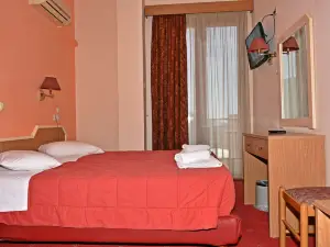 Iniohos Hotel