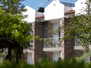 Assos Troy Beach Hotel