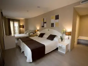 Hotel Torico Plaza