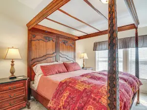 Ranch House in Boulder! Gateway to Nearby Parks!