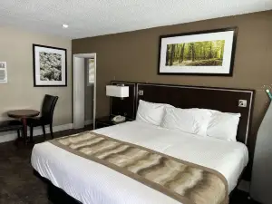 Champlain Motor Inn