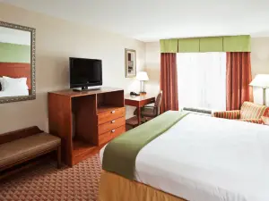 Holiday Inn Express & Suites Niagara Falls