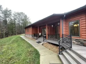 Nature Lovers Dream! Steps from Fishing Plus 140 Acres of Hiking! 4 Bedroom Home by Redawning