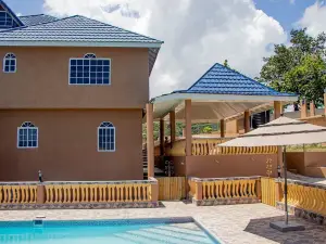 Blue Berry Hills Villa