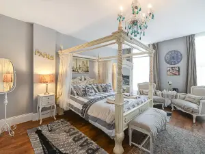 Mama’s Inn Boutique Guest House