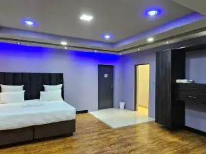 Adelina Hotel