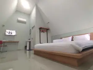 D'Kayangan Resort & Cafe
