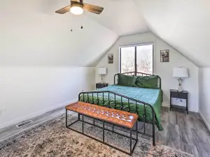 Shared Boat Dock: Lakefront Grove Getaway!