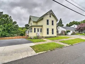 Penn Yan Escape w/ Yard, 1 Mi to Keuka Lake!