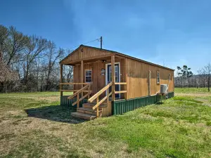 舒適的Cookson小木屋配有火坑：距湖1英里！