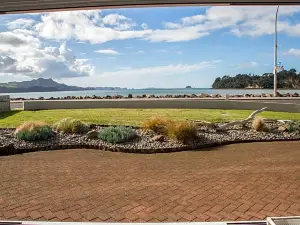 Waterfront Apartments Whitianga