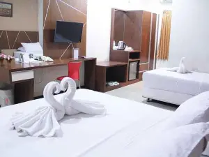 Hotel Wisata Baru