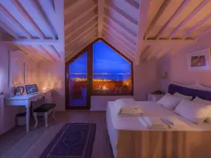Aeneas Hotel