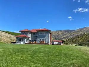 Rose Creek Cottage