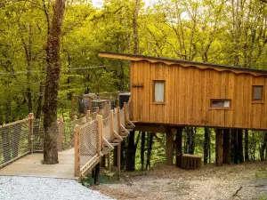 Les Cabanes Perchées du Mas del Bosc