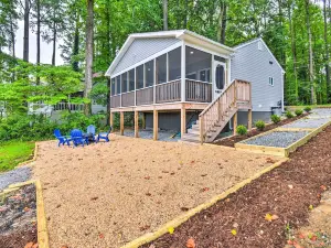 Relaxing Riverfront Cottage w/ Boat Dock!