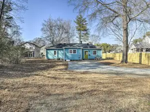 Charming Carrboro Home - Walk to Downtown!