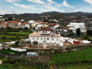Coliving the Valley Portugal Private Bedrooms with Shared Bathroom, and a Coworking Space Open 24-7