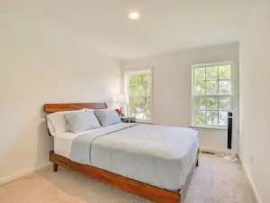 Waterfront Views Lake Ontario Gem with Fireplace