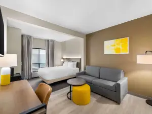Comfort Suites