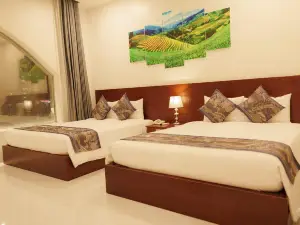 LUCKY HOTEL