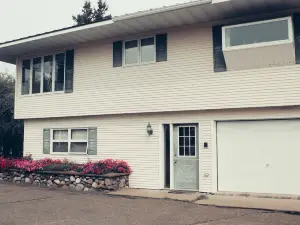 Scenic Rural Farmhouse that can sleep up to 20